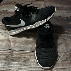Nike Flex Essential TR Black 924344